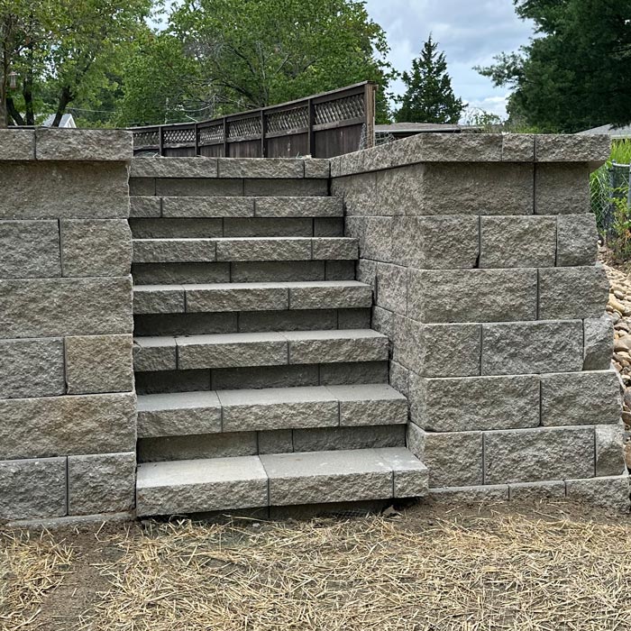 retaining wall with steps